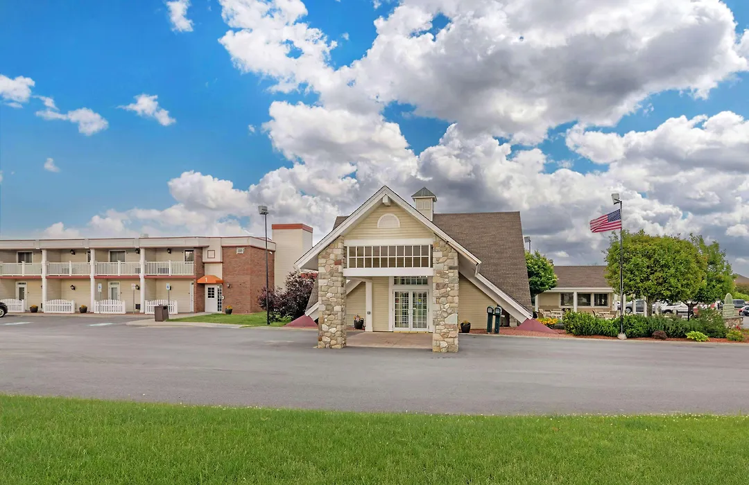 Best Western Plus Plattsburgh-1