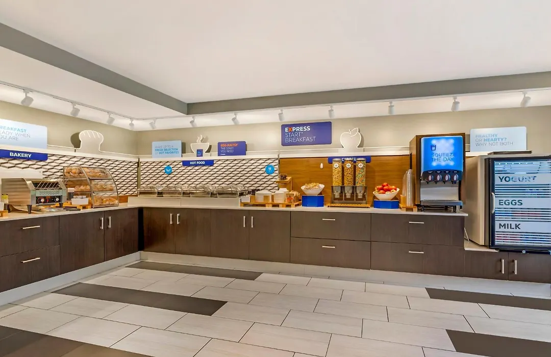 Holiday Inn Express Plattsburgh By Ihg-1